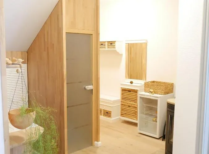 Ferienzimmer Weltenbummler,rheinsberg Pansiyon